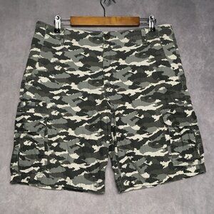 Magellan Mens Cargo Shorts size 34 Snow Camouflage Gray White Black Pockets